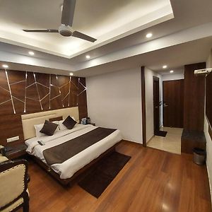 Superior Deluxe Double or Twin Room
